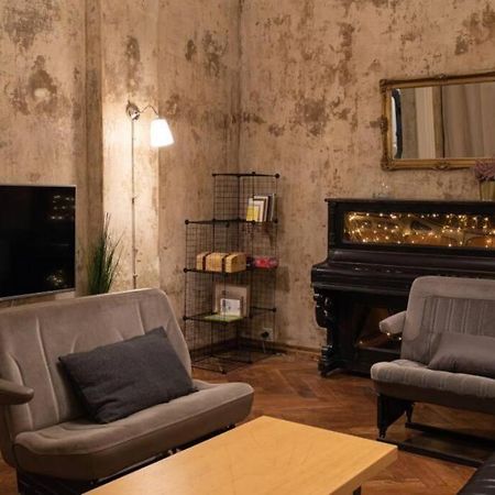 Horse House Apartment Рига Экстерьер фото
